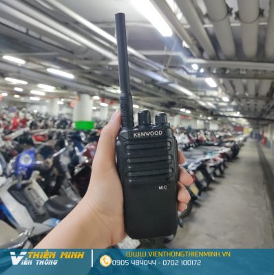 mua bộ đàm dùng trong siêu thị