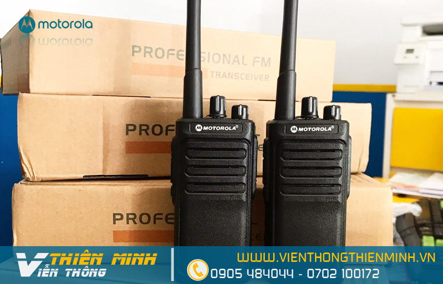 máy bộ đàm motorola VX-6868