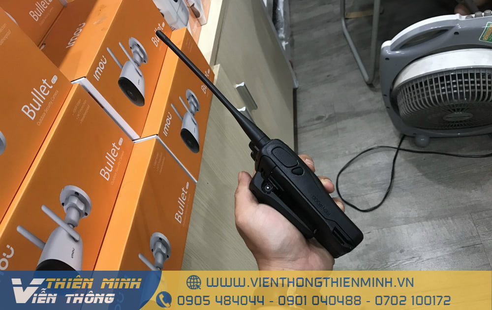 Cấu tạo 1 máy bộ đàm bao gồm những gì ?