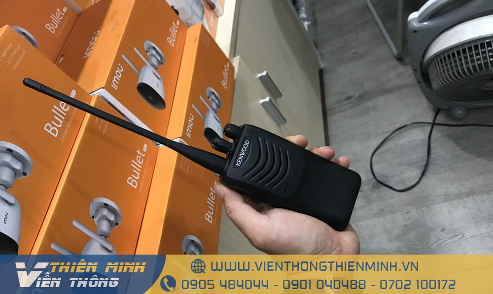 Cấu tạo 1 máy bộ đàm bao gồm những gì ?