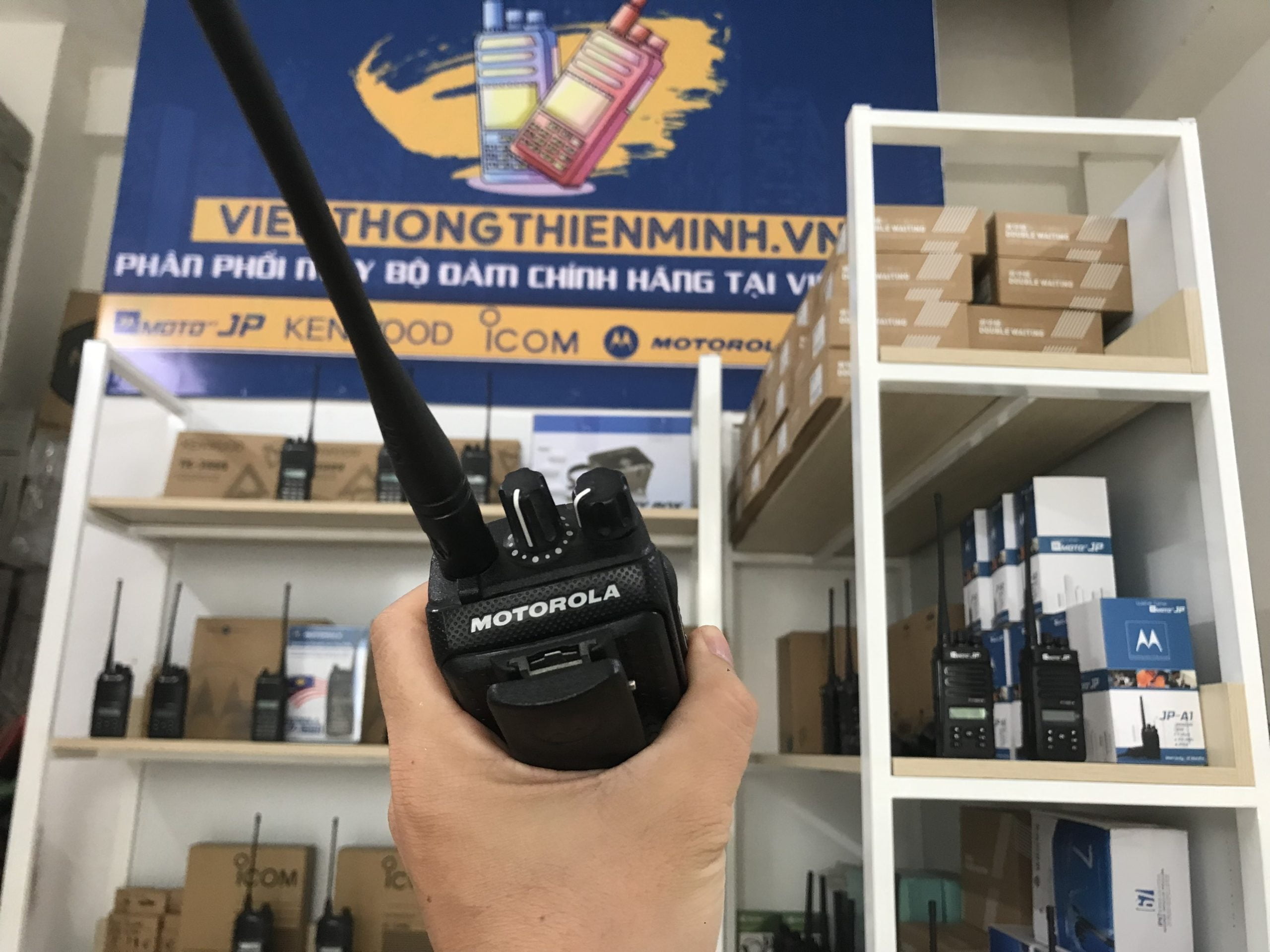 máy bộ đàm MOTOROLA XIR-6620i TIA chống cháy nổ