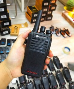 Bộ đàm 4G Moto JP-F4003-4G tích hợp định vị GPS