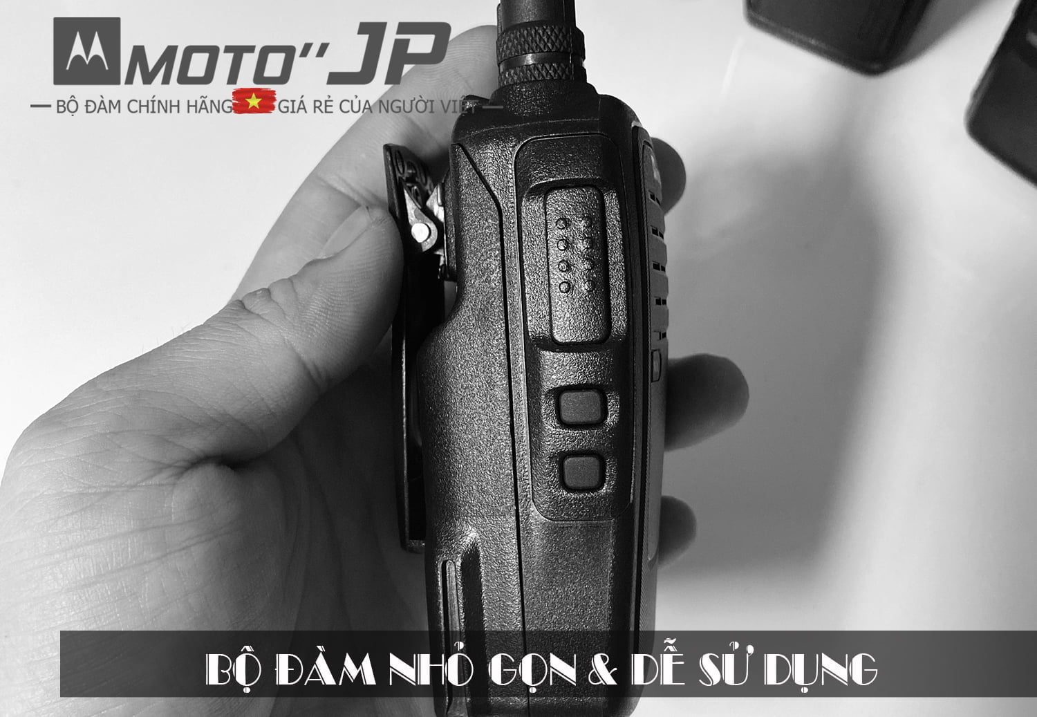 máy bộ đàm MOTO JP-F2000 nhỏ gọn, chất lượng cực tốt, đàm xa 6-7km